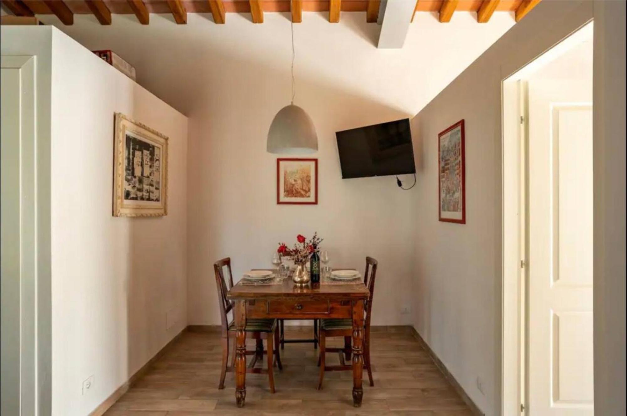 Cozy Tuscany Apartment With View Pescia Exterior foto